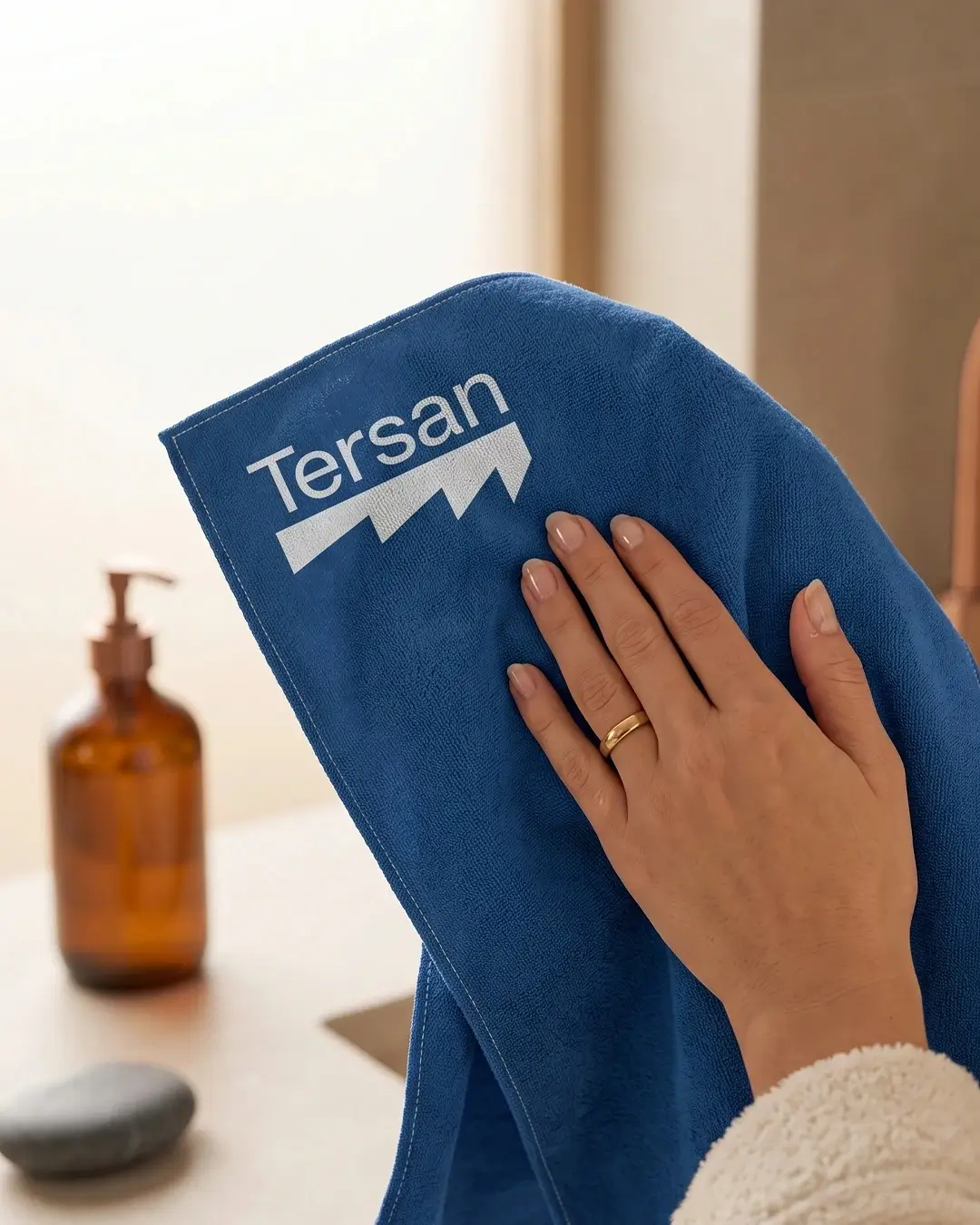 Custom cooling towels, hyper-evaporative towel with a sample printed logo, in use